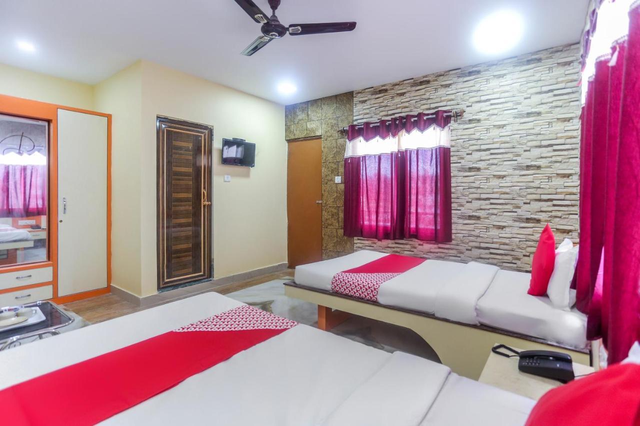 Oyo 60771 New Puri Hotel Экстерьер фото