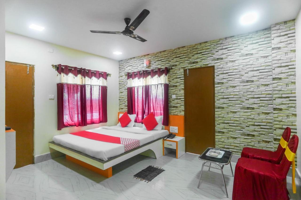 Oyo 60771 New Puri Hotel Экстерьер фото