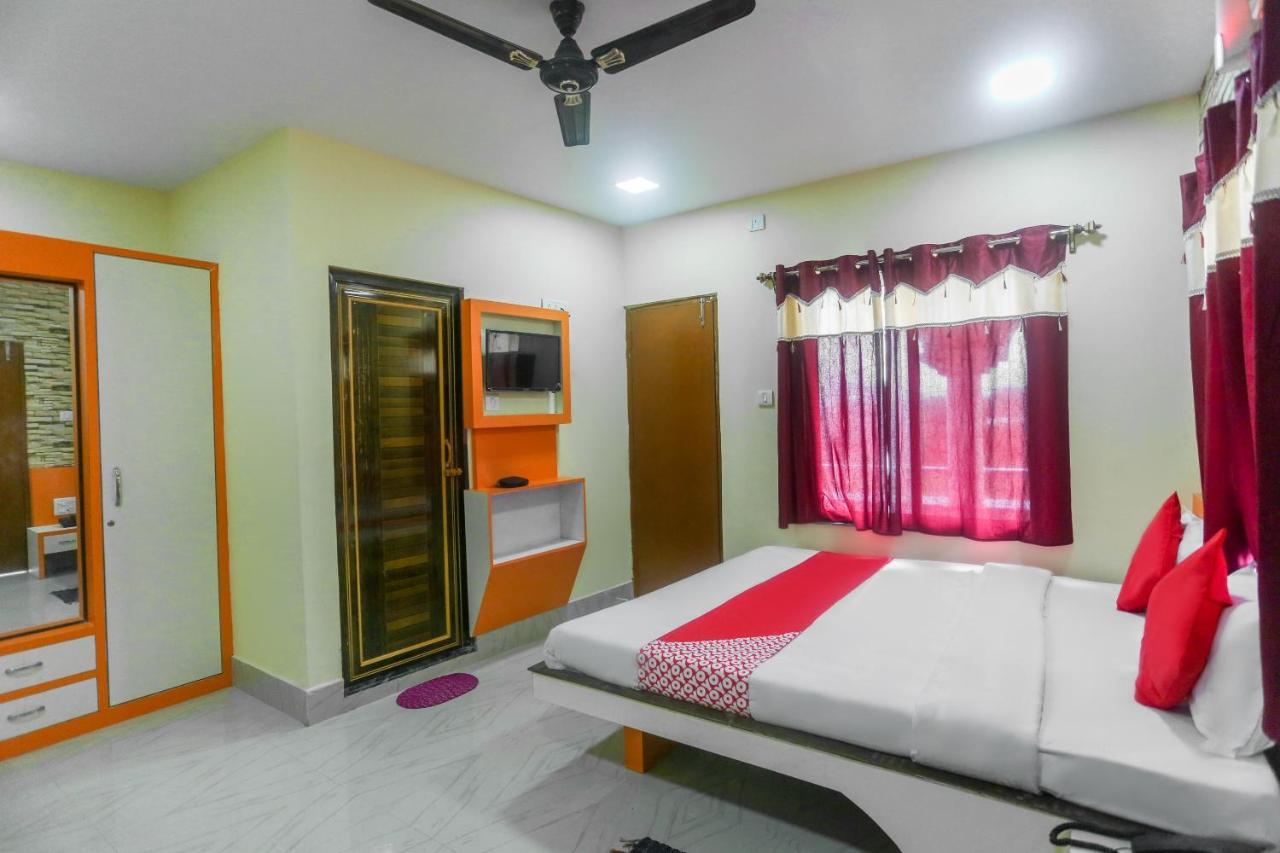 Oyo 60771 New Puri Hotel Экстерьер фото