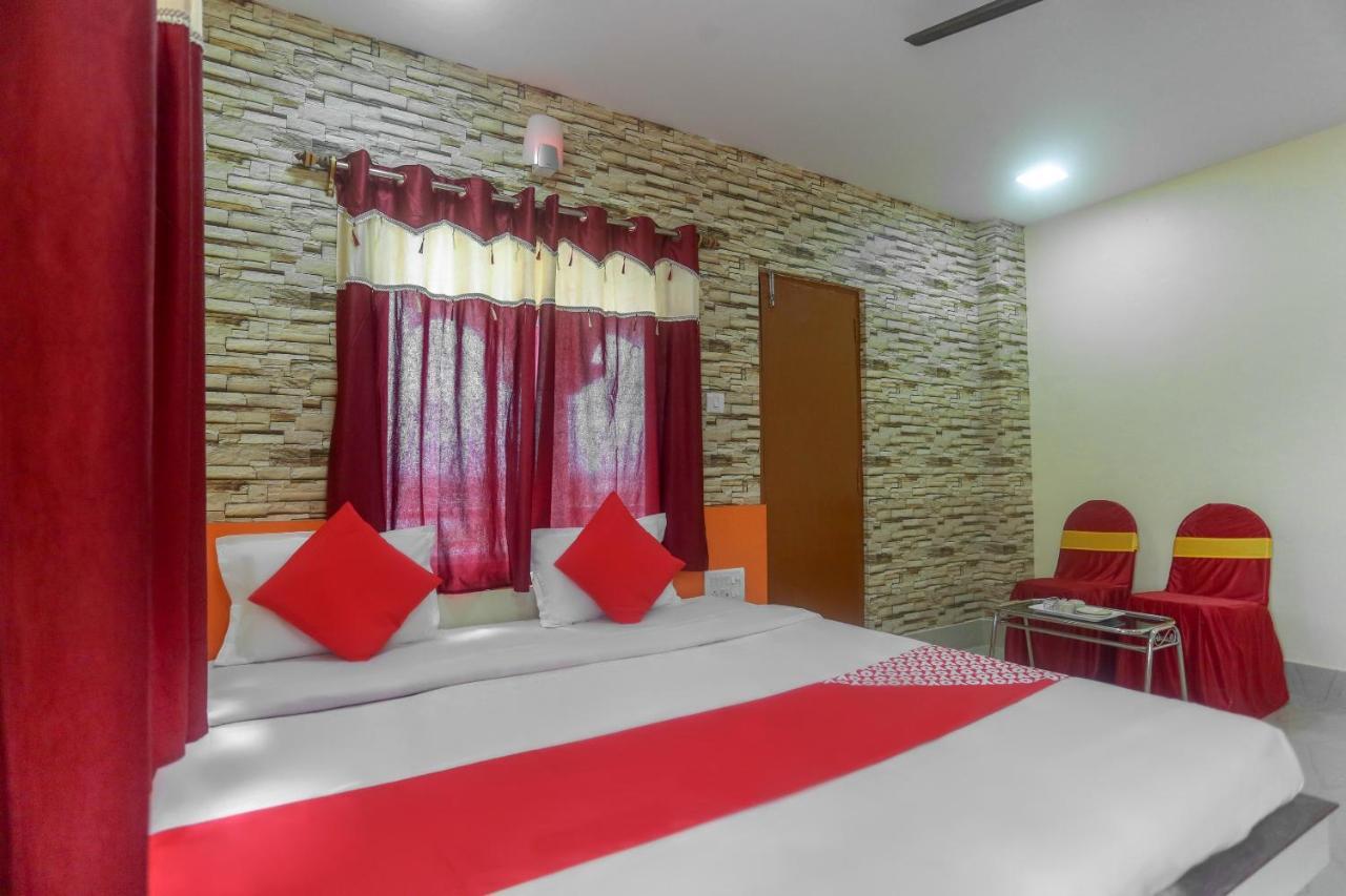Oyo 60771 New Puri Hotel Экстерьер фото